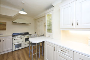 Photo 21- click for photo gallery